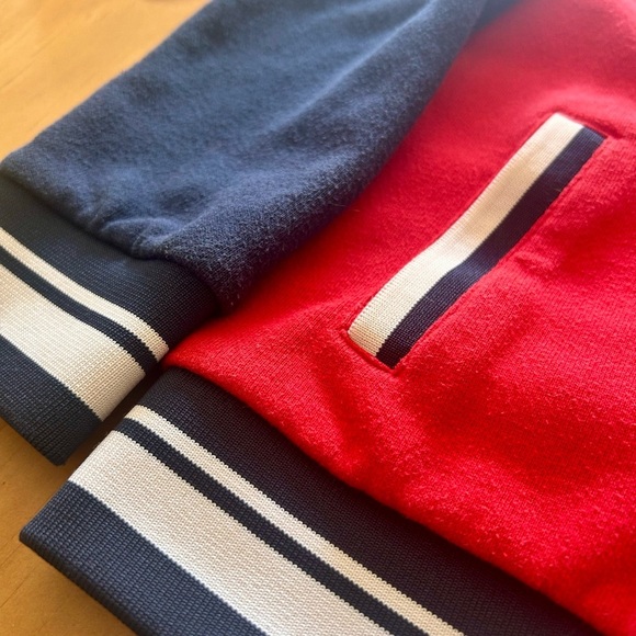 Boys Spiderman Red and Navy Kids Hoodie size 7 - Picture 2 of 11